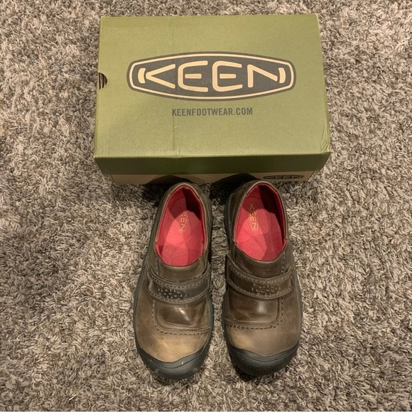 Keen Shoes - Women’s Keen Flats